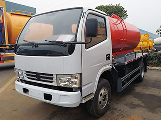 Dongfeng 5 m³camion d'aspiration des eaux usées